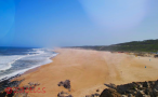 Praia das Pedras Negras